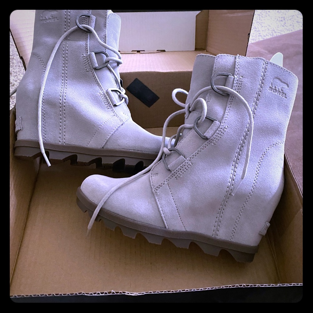 Sorel Joan of Arctic wedge II BRAND NEW IN BOX